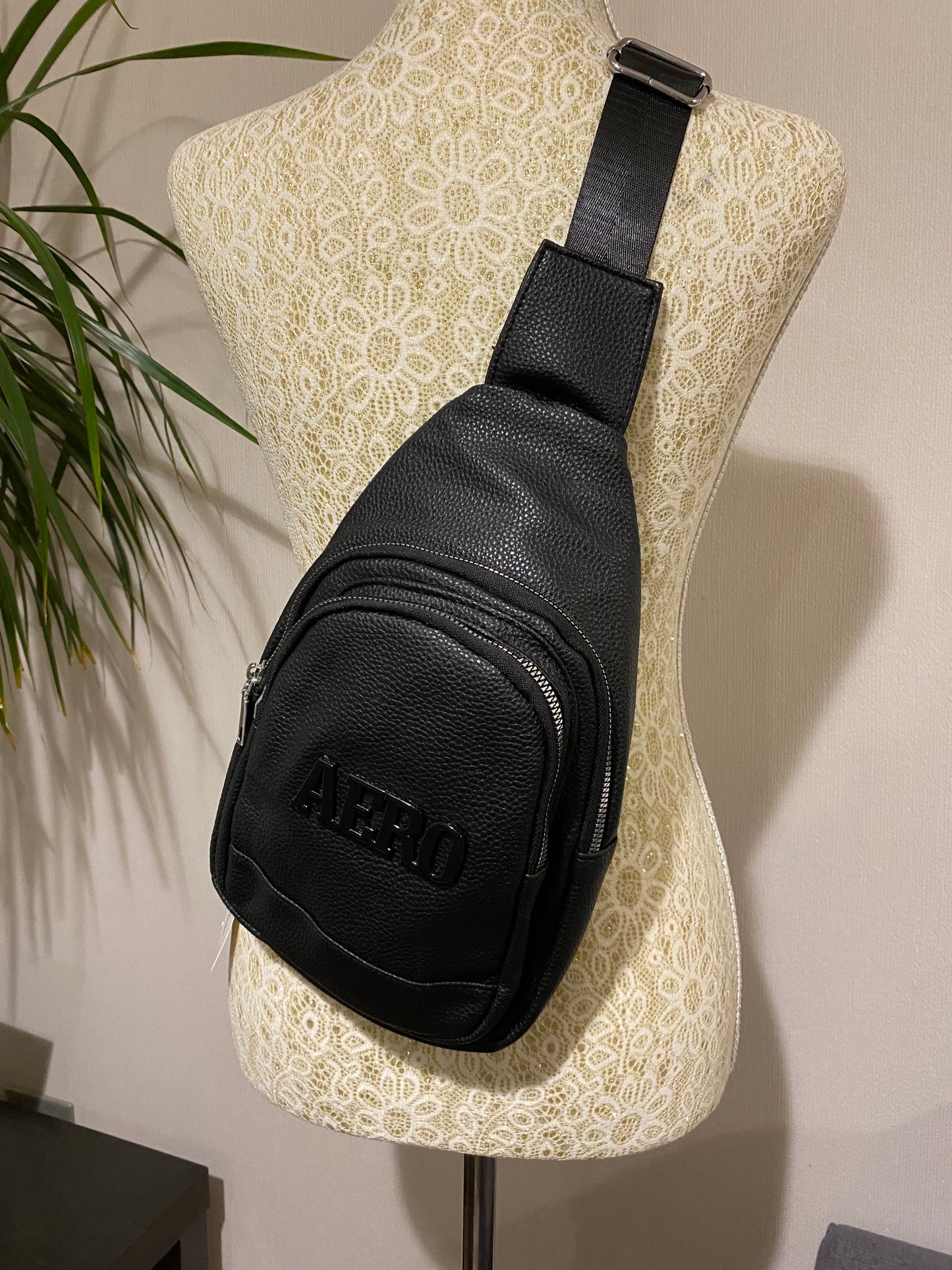 Aeropostale Mini mochila cruzada