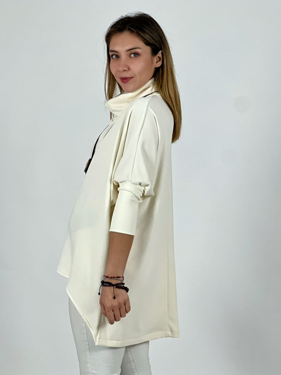 Enigmática Polera Monserrat Lycra